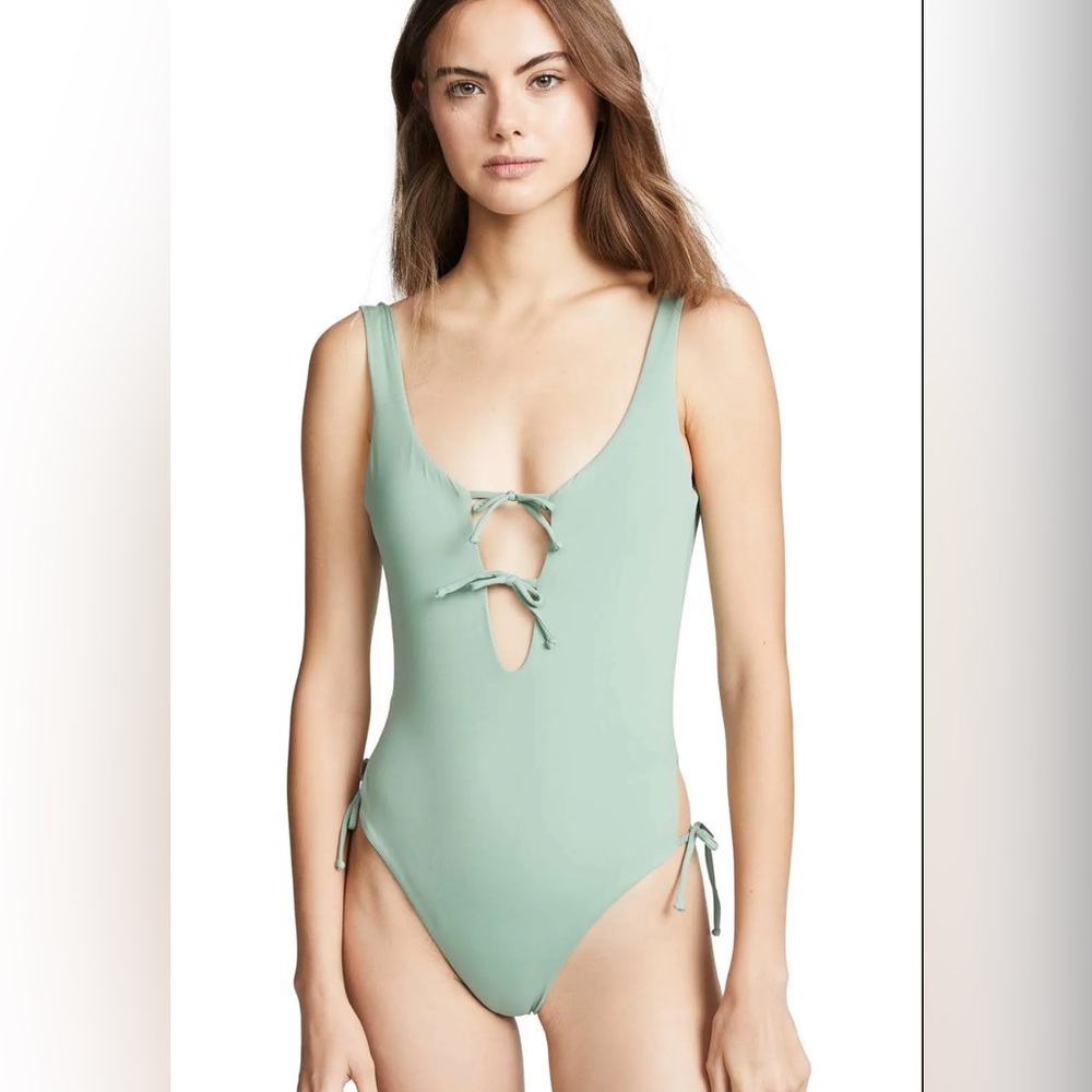 L*Space Jenn One Piece in Reef Green sz 12